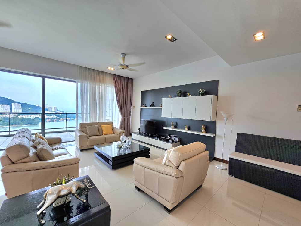 INFINITY BEACHFRONT CONDOMINIUM - Image 1