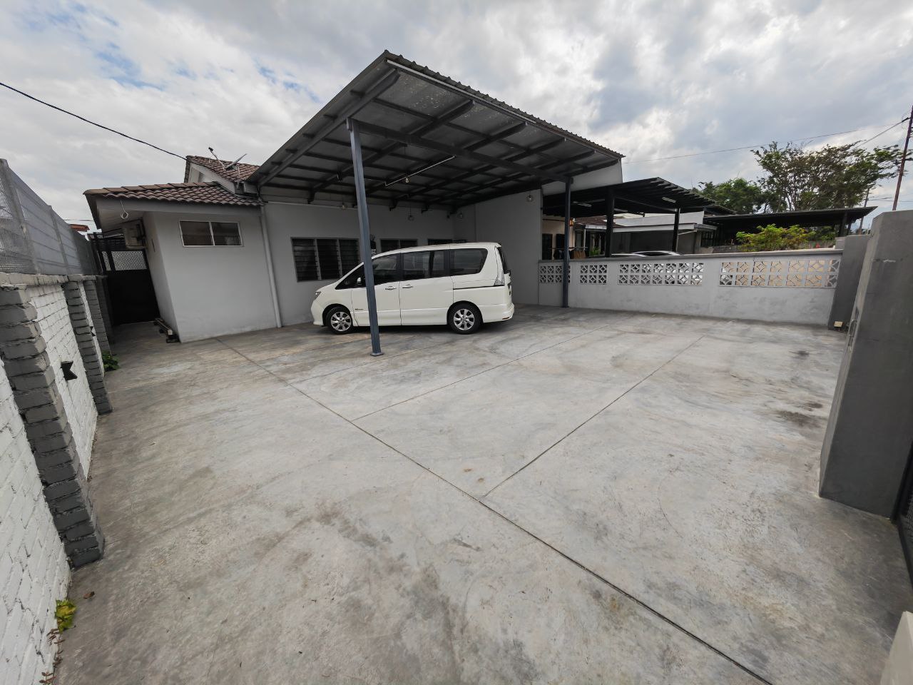Canning Garden Single Storey Intermediate House - Image 1