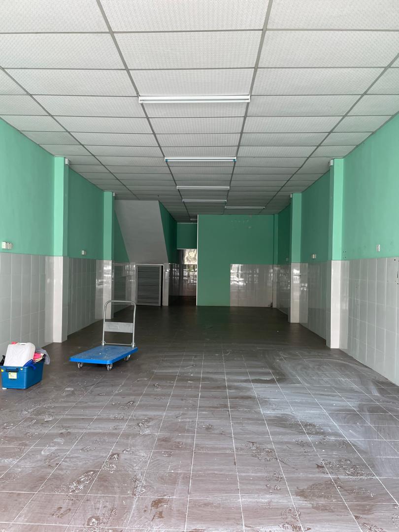 Taman julibee shoplot for rent ground floor & first floor basic condition - Image 1