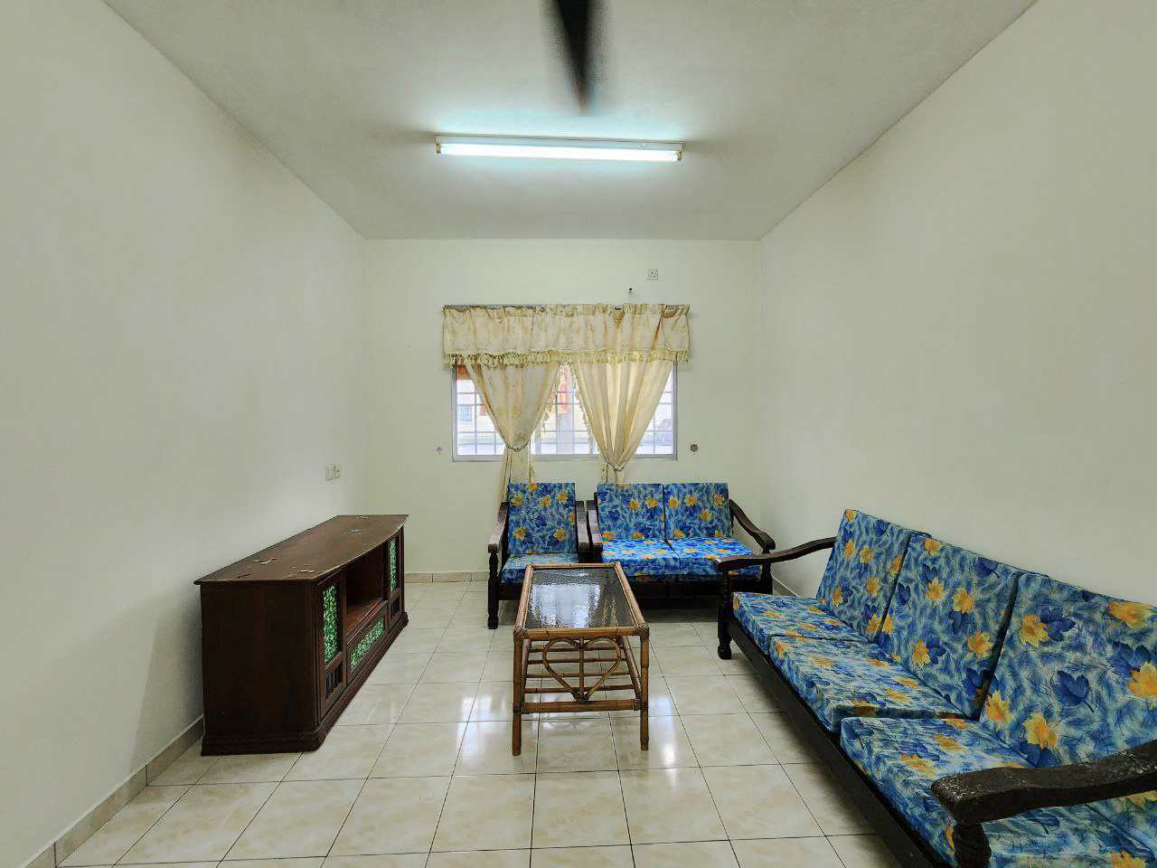 Tambun Permai Lake View Apartment - Image 1