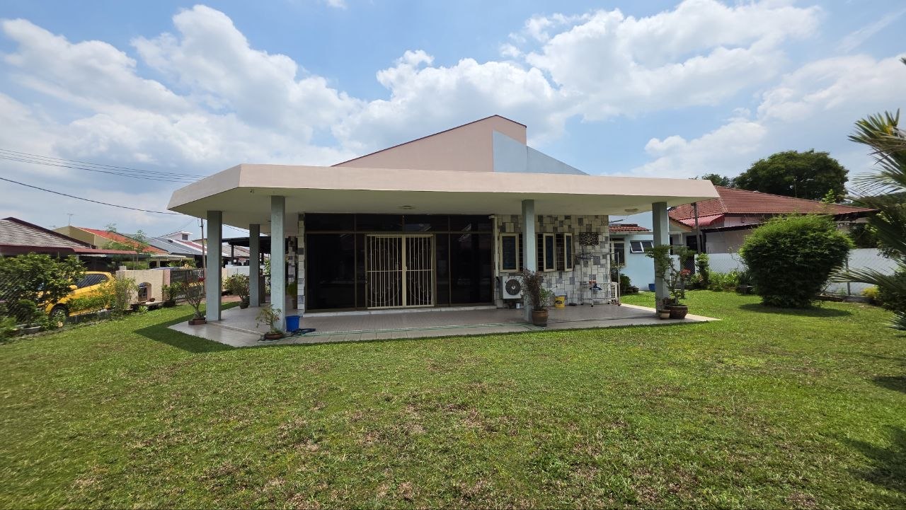 Ipoh Garden East Single Storey Terrace Corner House - Image 1