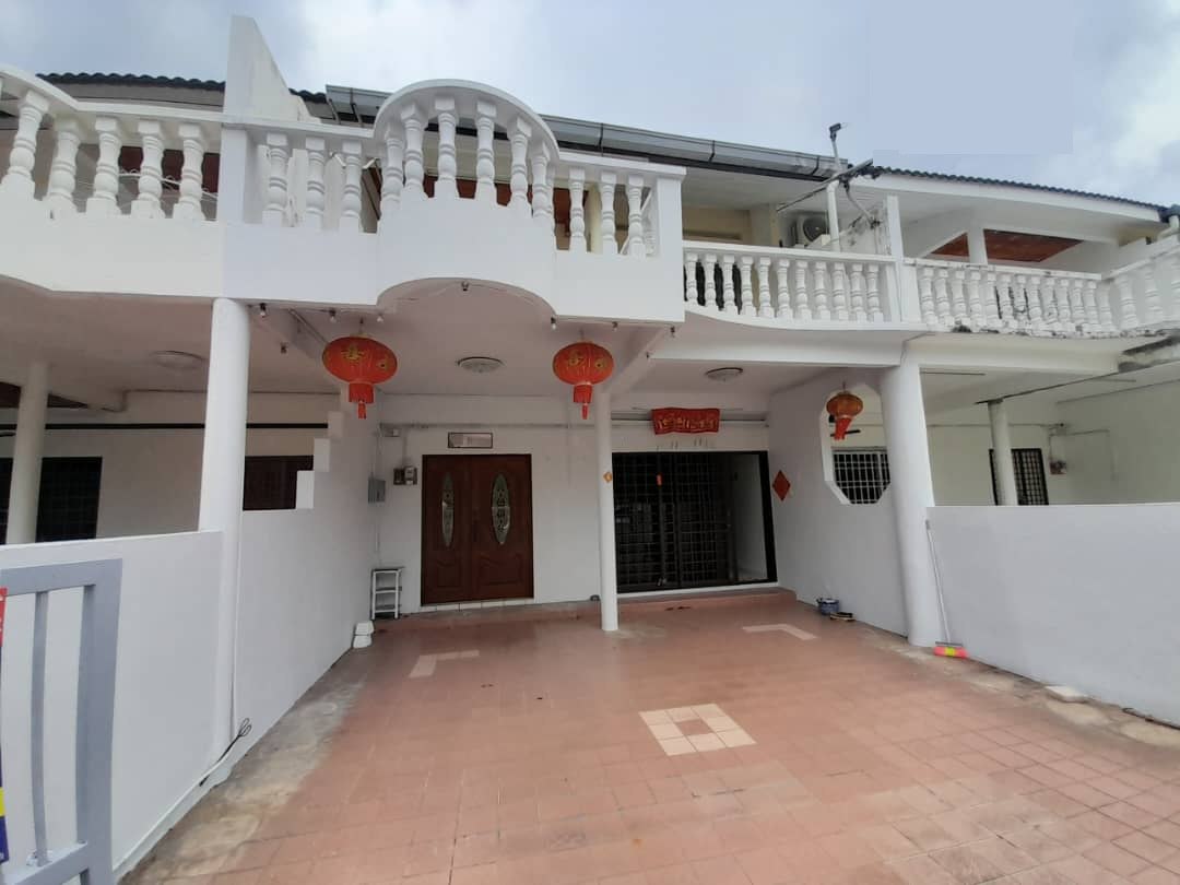 Pengkalan Barat Double Storey Terrace House