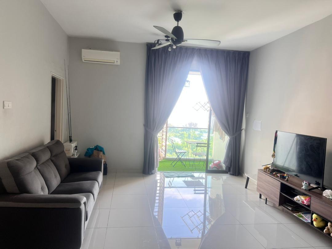Suria Putra Partly Furnished Golf Course Unblock View Low Dens 2cp - Image 1